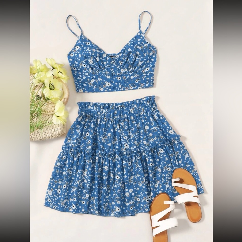 SHEIN Ditsy Floral Cami Top & Skirt Set